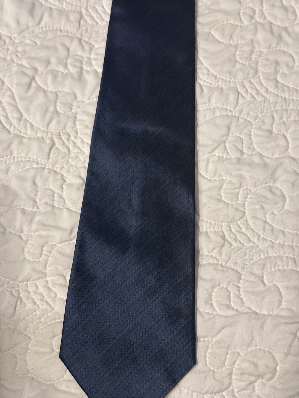 Gucci Solid Dark Blue Silk Tie